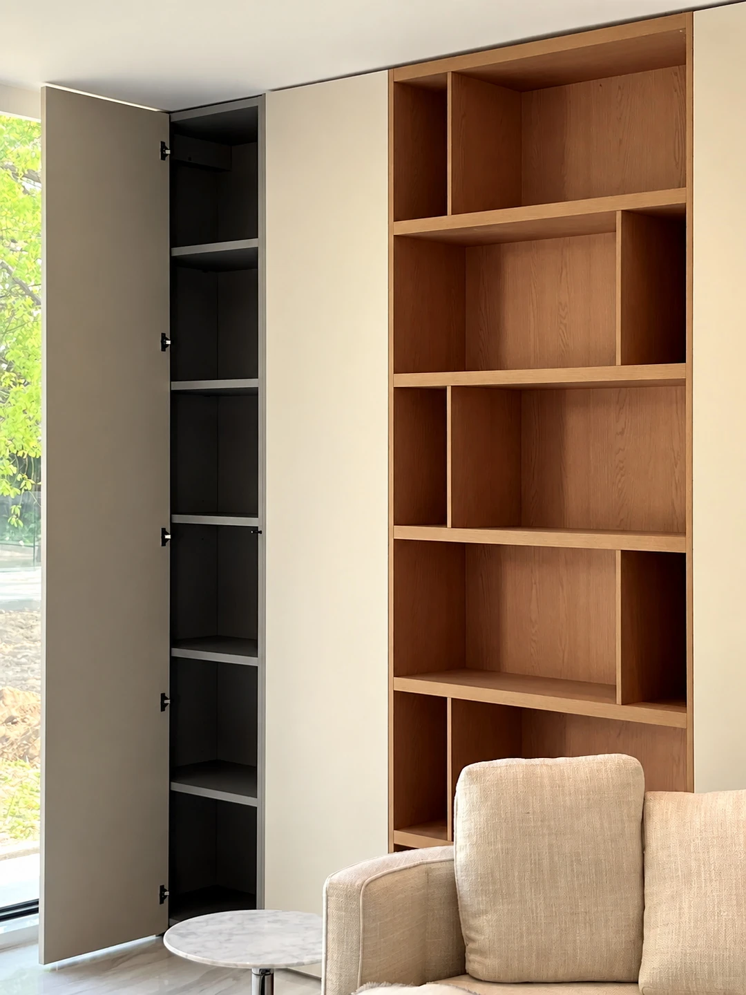 MODHOME Living System living room cabinetry and open shelving 18