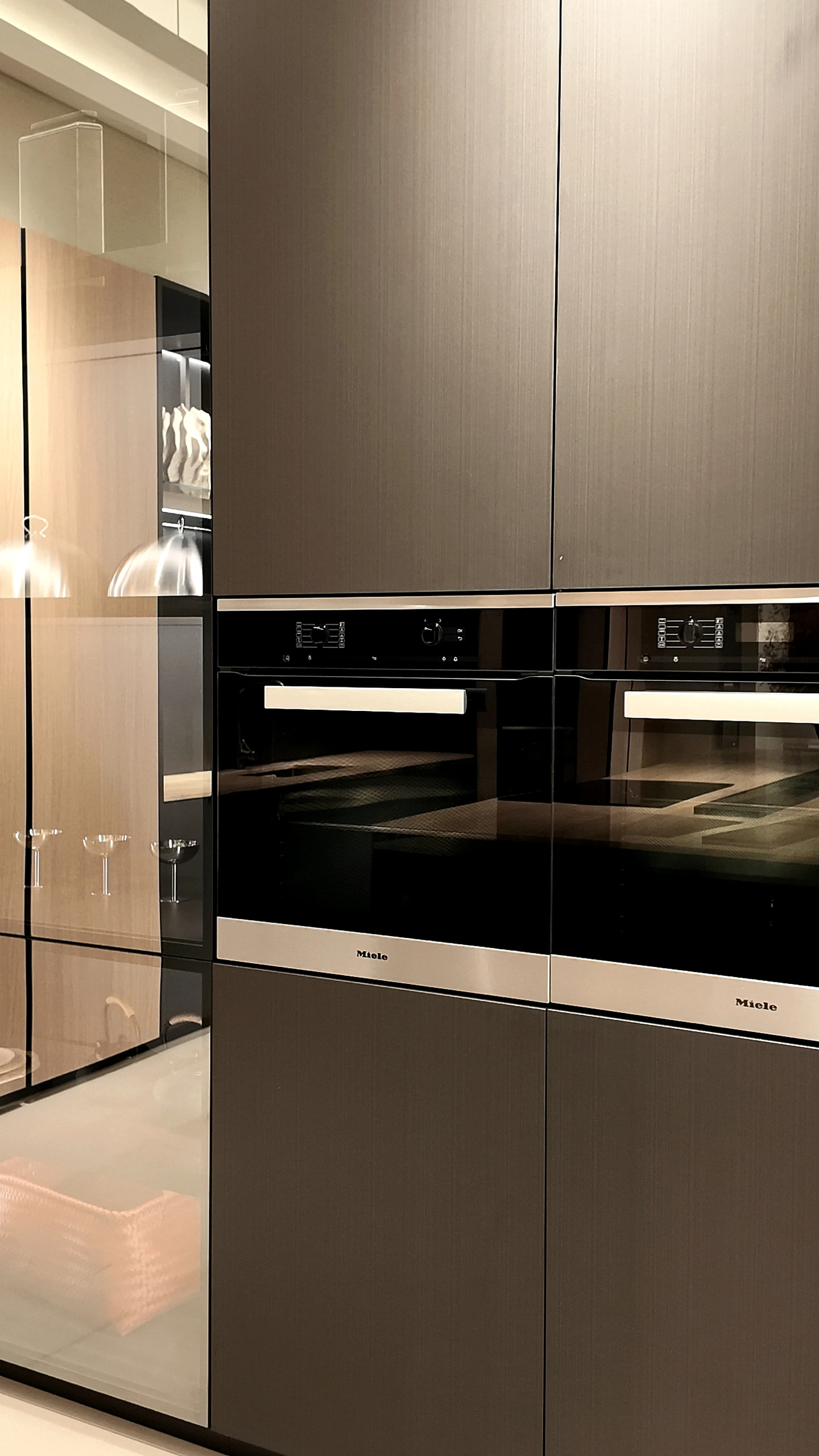 MODHOME Kitchen System island, tall units and integrated appliances 10