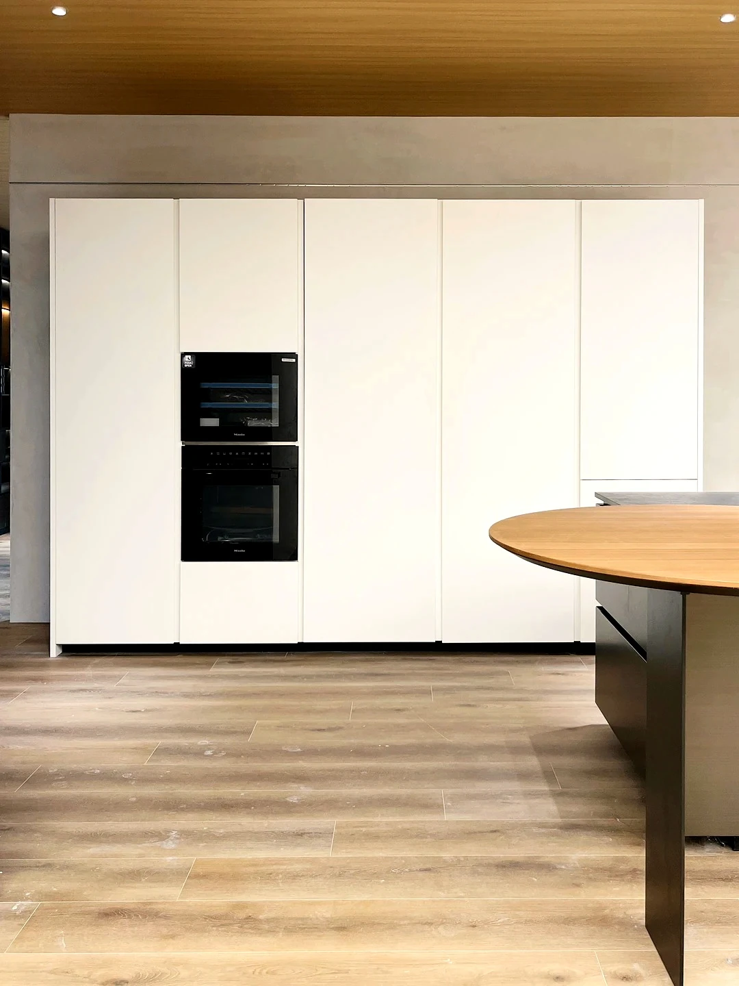 MODHOME Kitchen System island, tall units and integrated appliances 14