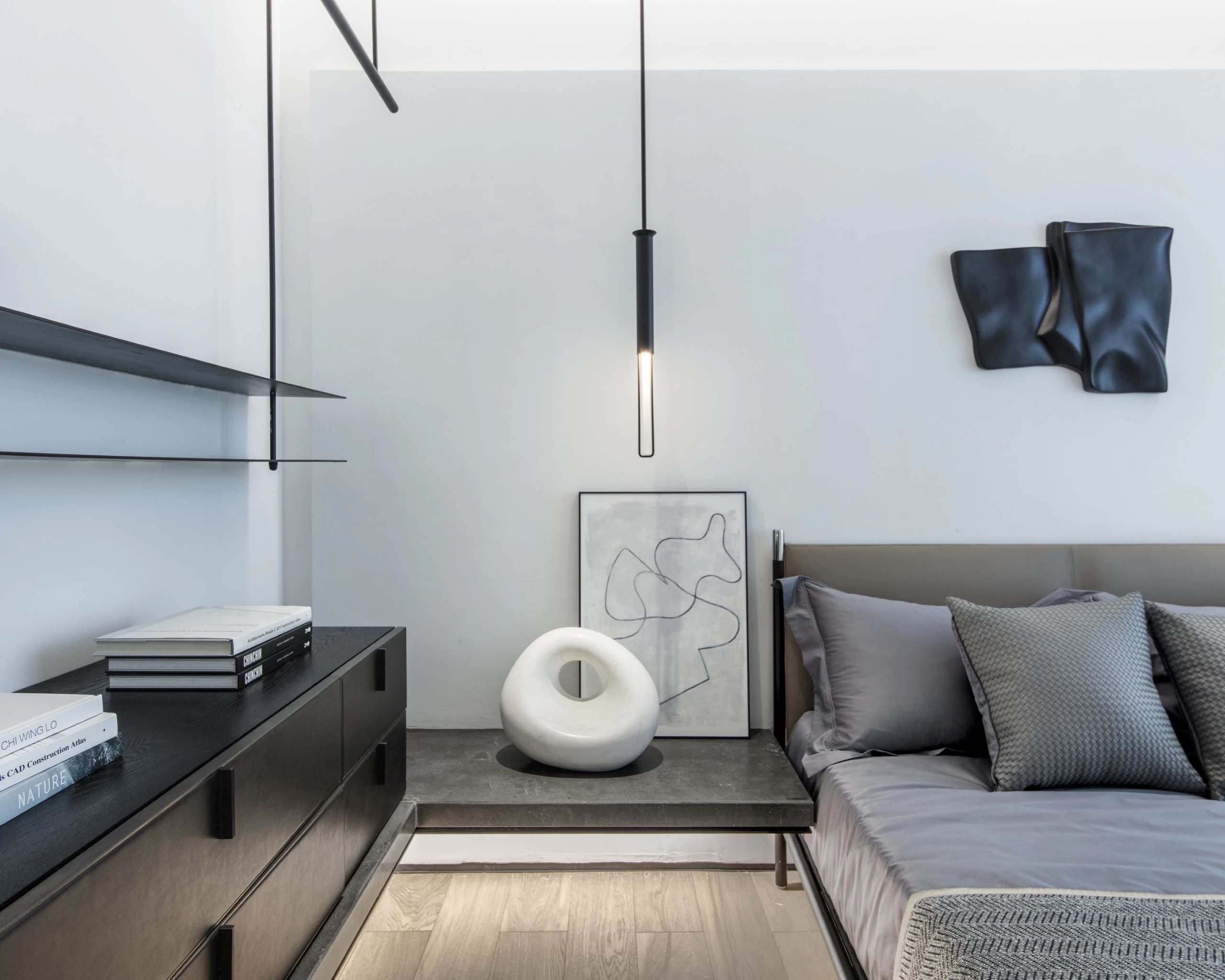 Graphite Poise Residence 3