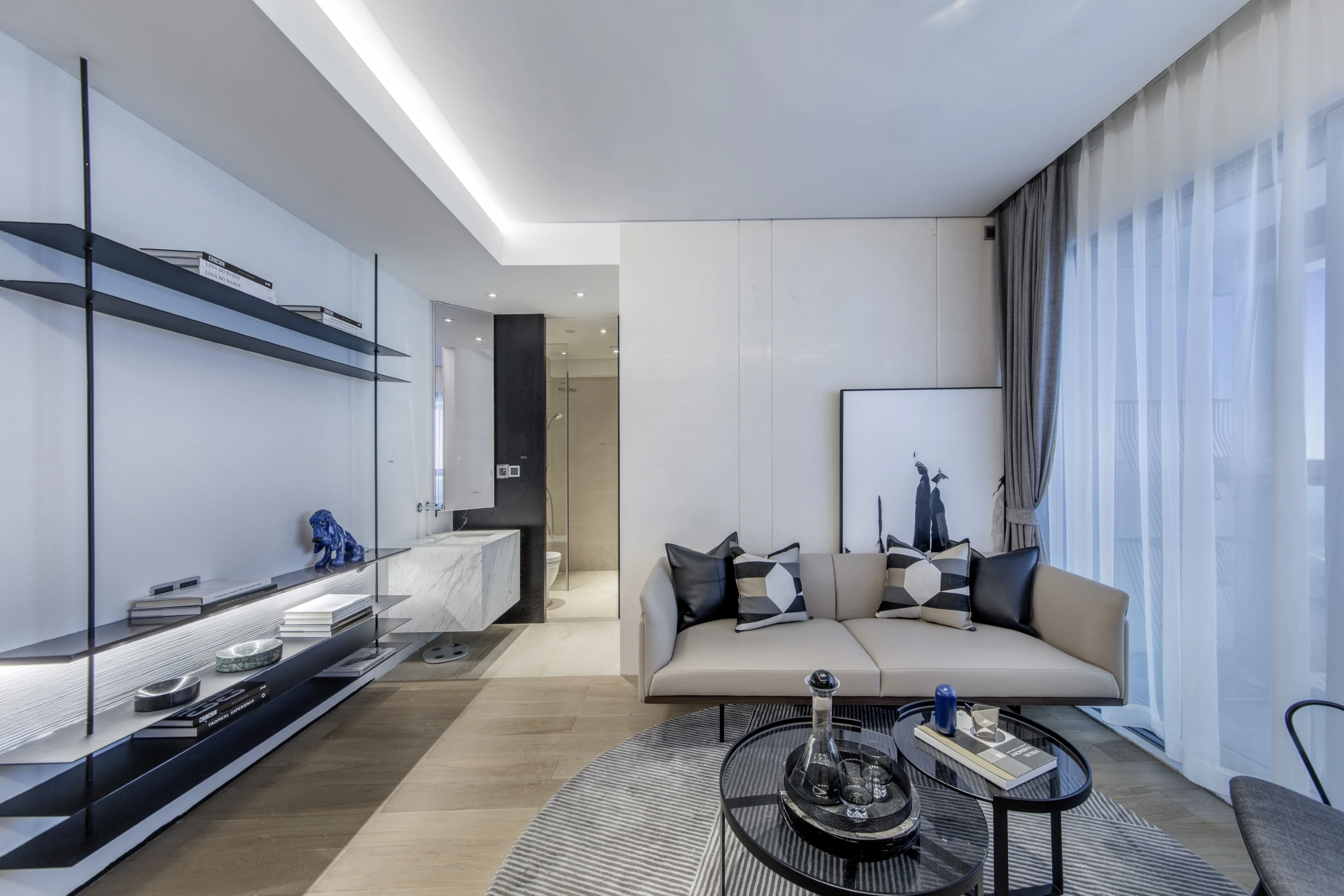 Graphite Poise Residence 6