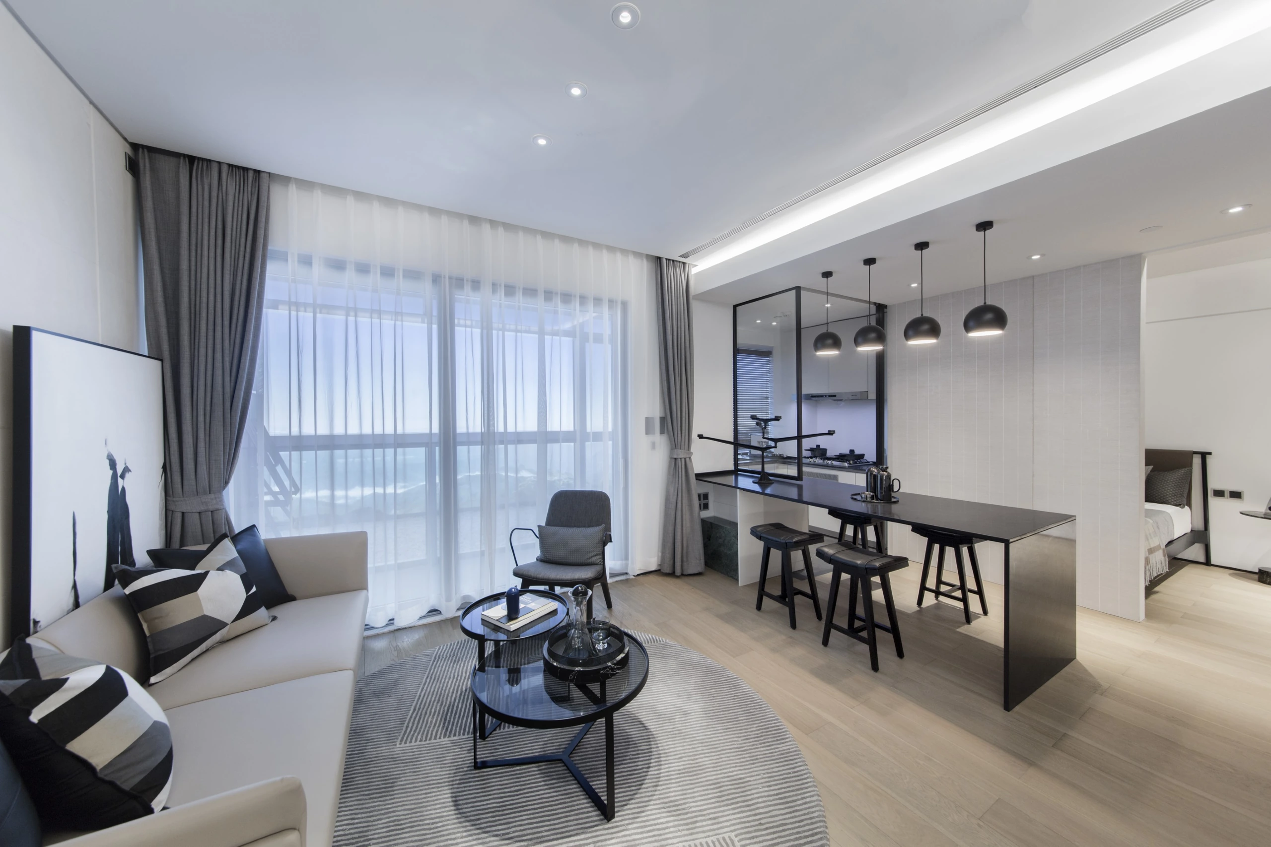 Graphite Poise Residence 9