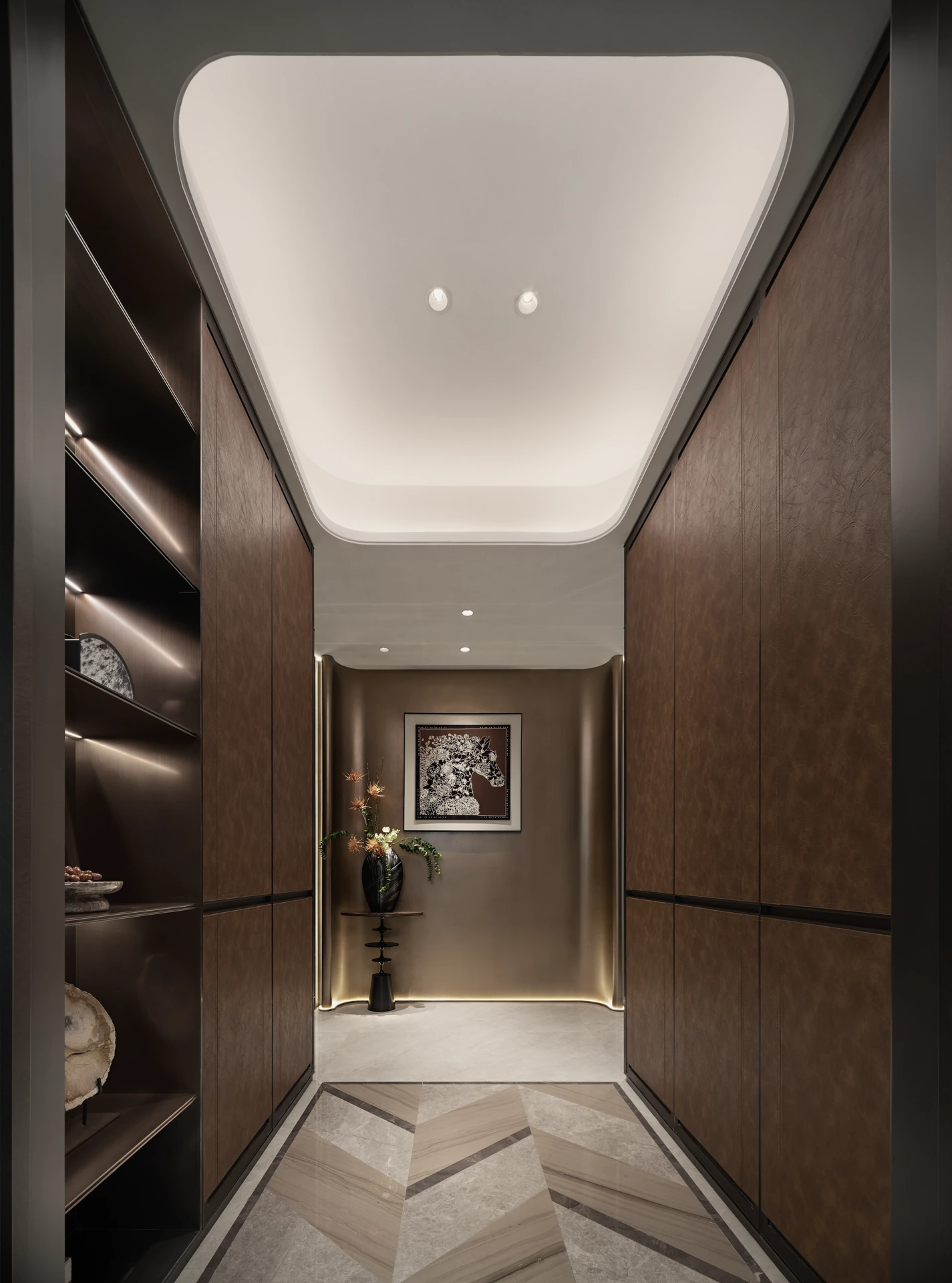 Noir Veneer Residence 6