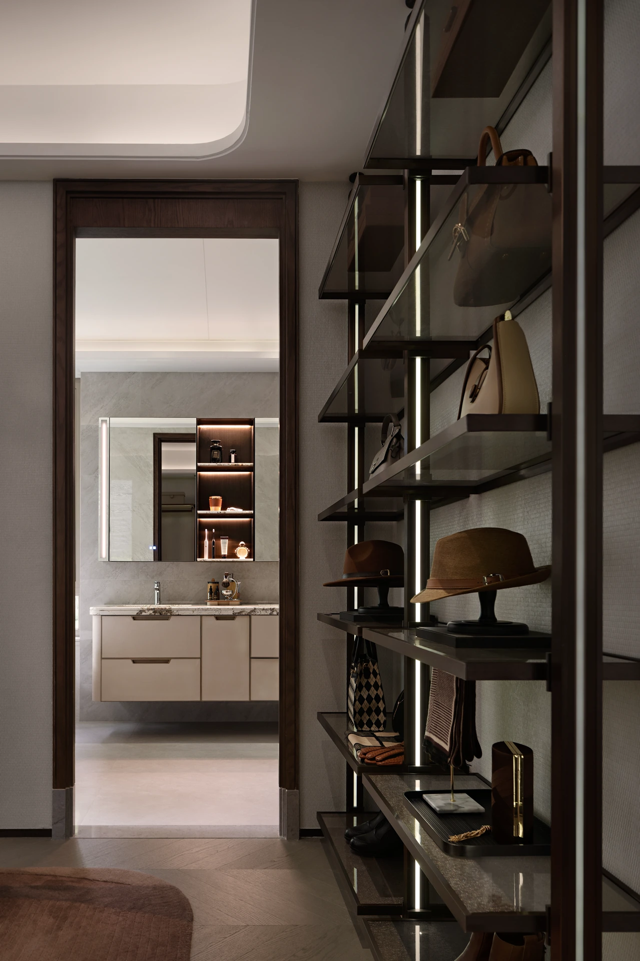 Noir Veneer Residence 8