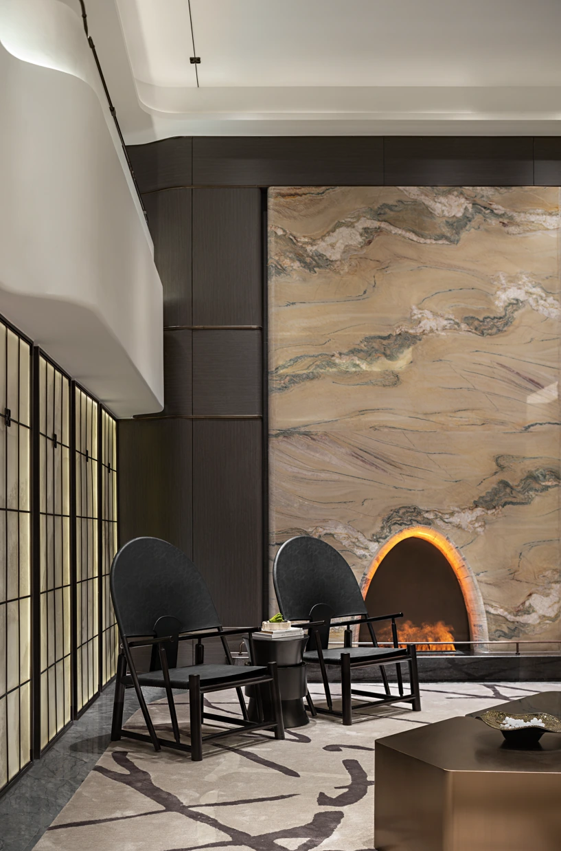 Stone Atrium Residence 7