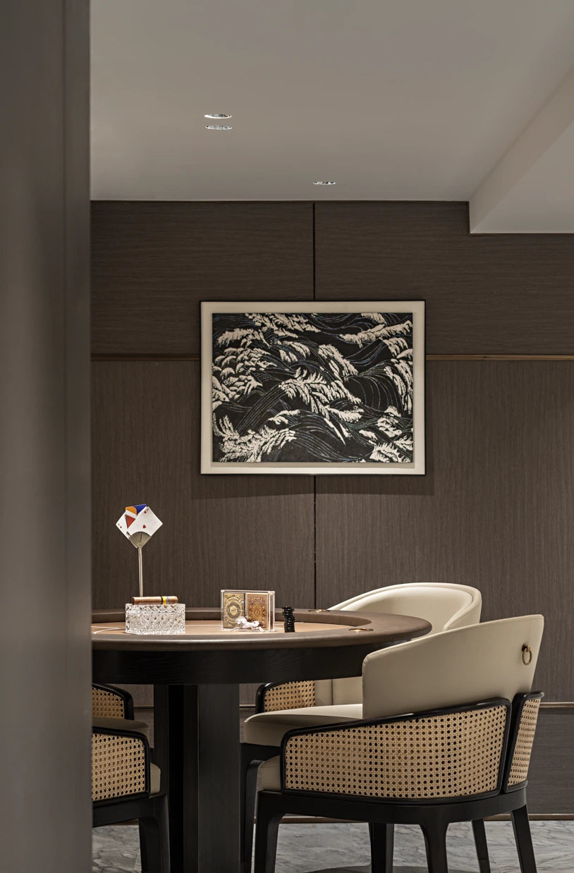 Stone Atrium Residence 11
