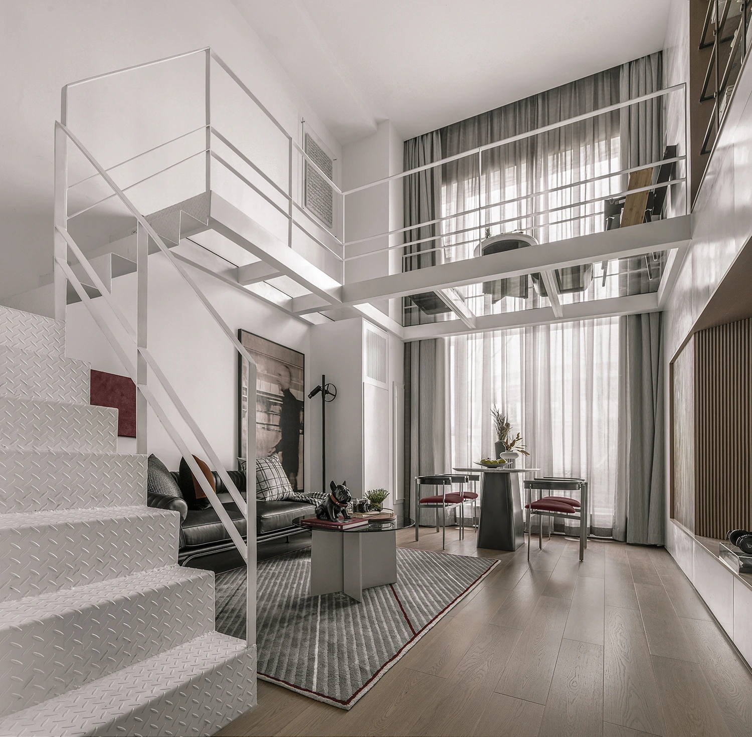 White Frame Loft 4