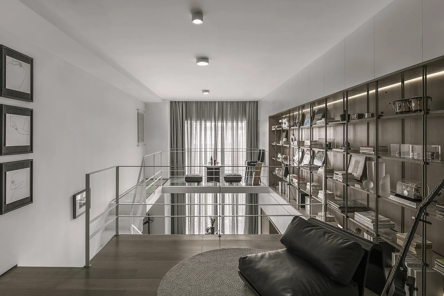 White Frame Loft — MODHOME Condo Loft